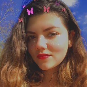 Meet your Posher, Nicole